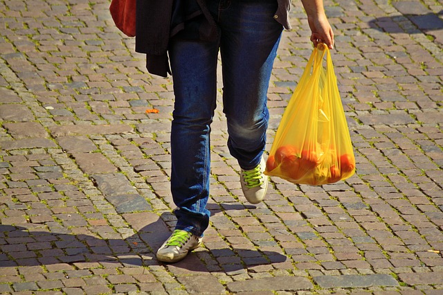 2,5 miljoner färre plastpåsar efter ny lag